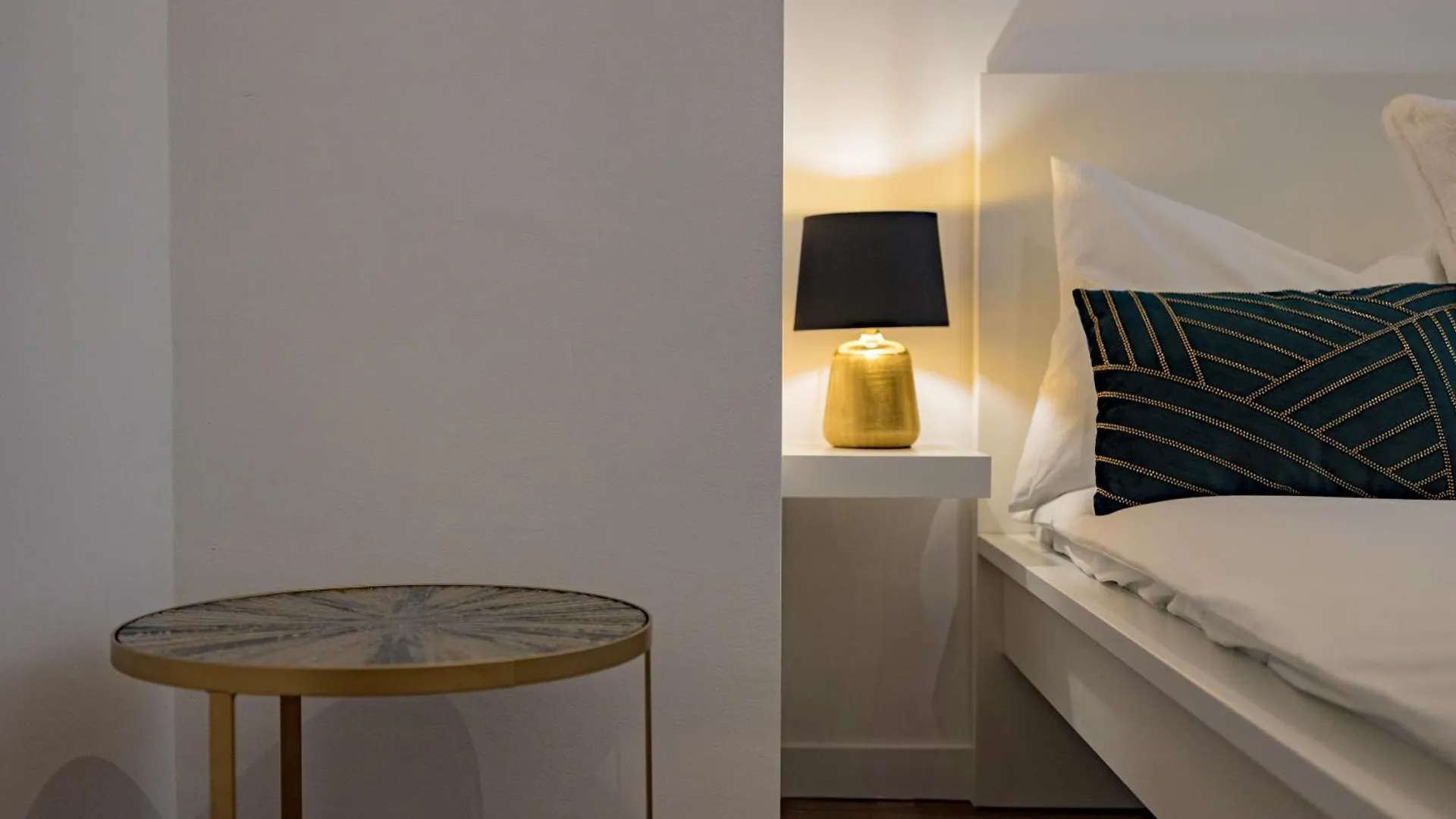 Milano 8 Luxury Apartment - Centro - Porta Venezia 0*, Μιλάνο